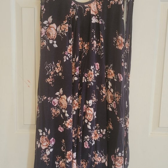 Latched Mama Dresses & Skirts - Latched Mama Petite Navy Peach Floral Romper and earrings